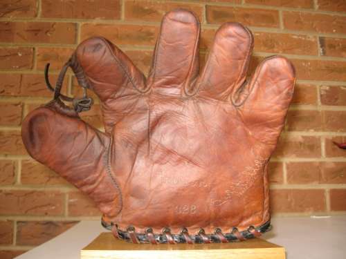 Carl Hubbell Wilson 328 Front